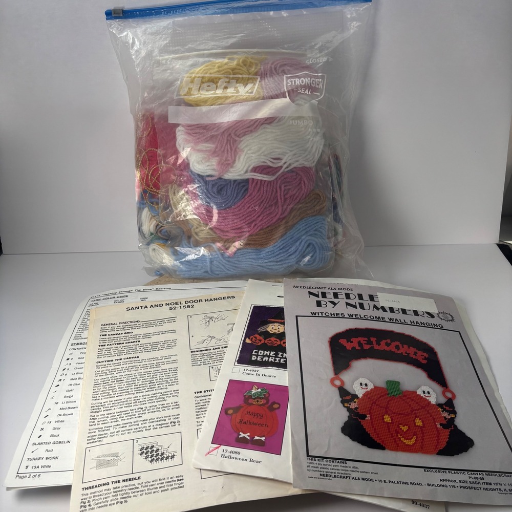 Bundle‎ Needlecraft Ala Mode Plastic Canvas Kit Lot Halloween Christmas Yarn